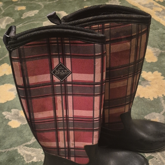 Muck Plaid Rain Boots - Picture 3 of 6